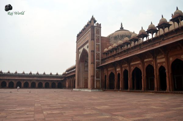 Buland Darwaza